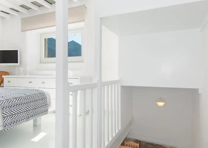 别墅 River With Pool