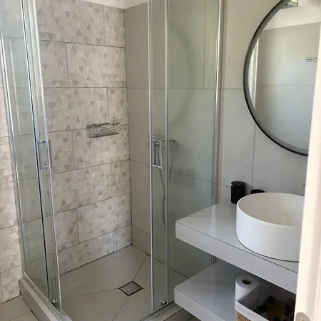 River With Pool شقة كاماراي